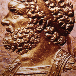 Gold portrait of Philip II- idealized<br />
